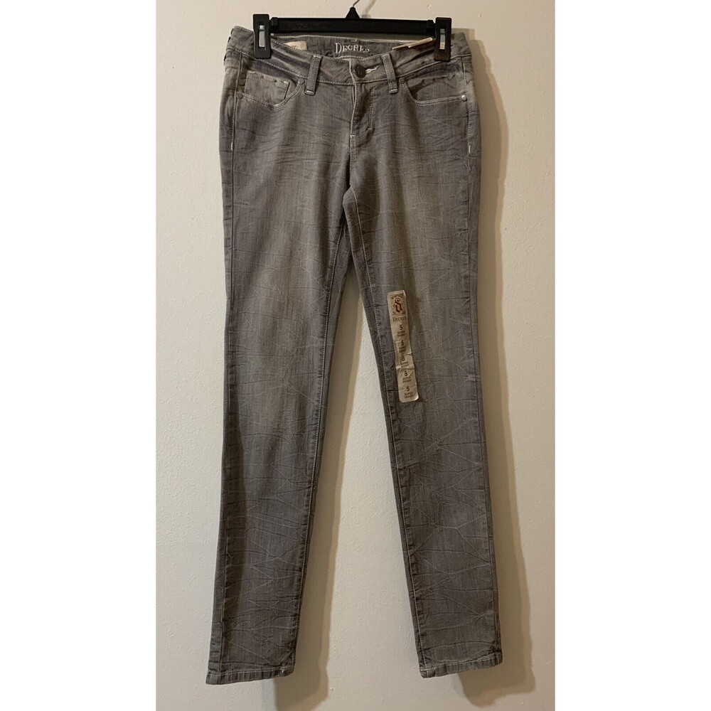 Decree Women’s Size 5 Grey Wash Super Skinny Distressed Women’s Jeans